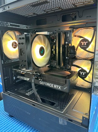 PC Desktop GAMING VORTEX EDGE Ryzen 9600X, 5070, 32GB RAM, 1TB SSD, B850, Microsoft Windows 11 Pro