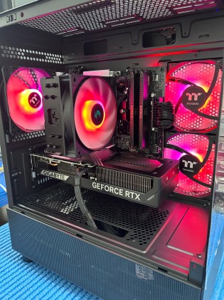 PC Desktop GAMING VORTEX EDGE Ryzen 9600X, 5070, 32GB RAM, 1TB SSD, B850, Microsoft Windows 11 Pro