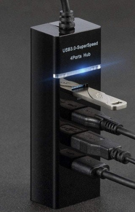 Hub 4 porte USB 3.0 con luce LED di controllo