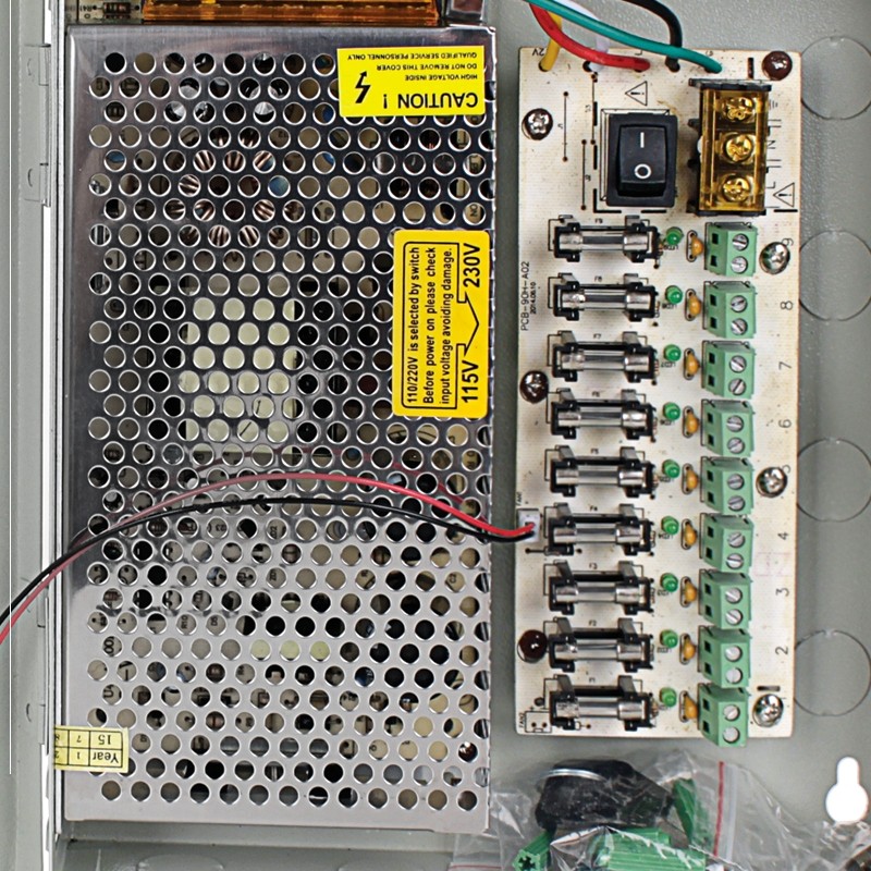 Alimentatore Universale VulTech AU-12W – 12W, 1A Max, 9 Connettori, Regolazione Manuale 3V-12V