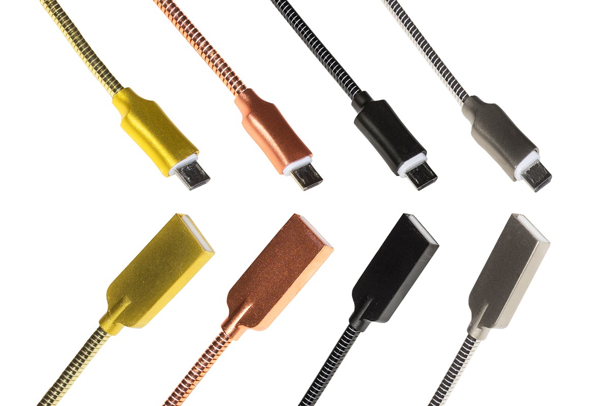 Kit 4 Cavi Micro Usb Mt 1 Guaina Zinco Alluminio Fino A 2 Ampere Connettore Schermato Colori Oro Nero Rosa Argento