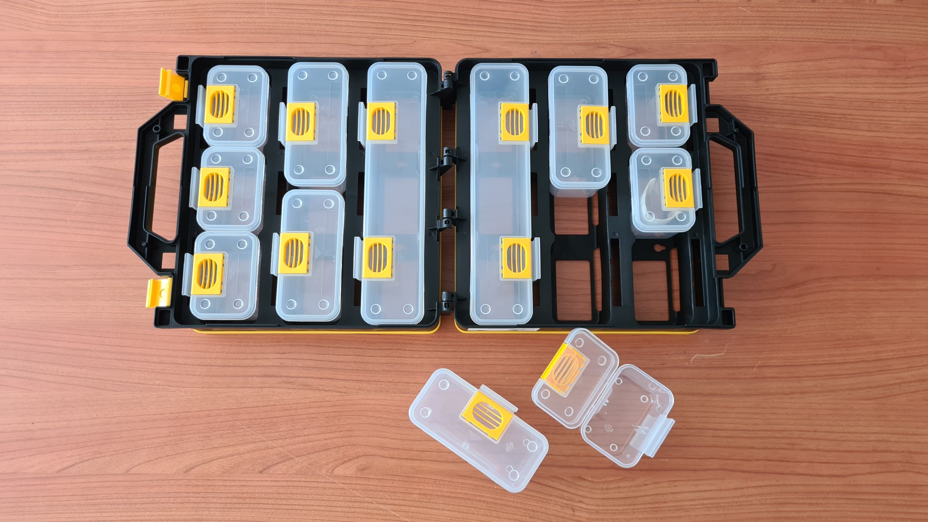 Valigetta 12 Compartimenti Estraibili Per Attrezzi Minutera Ecc Misure (Lxpxa) 30X28X15