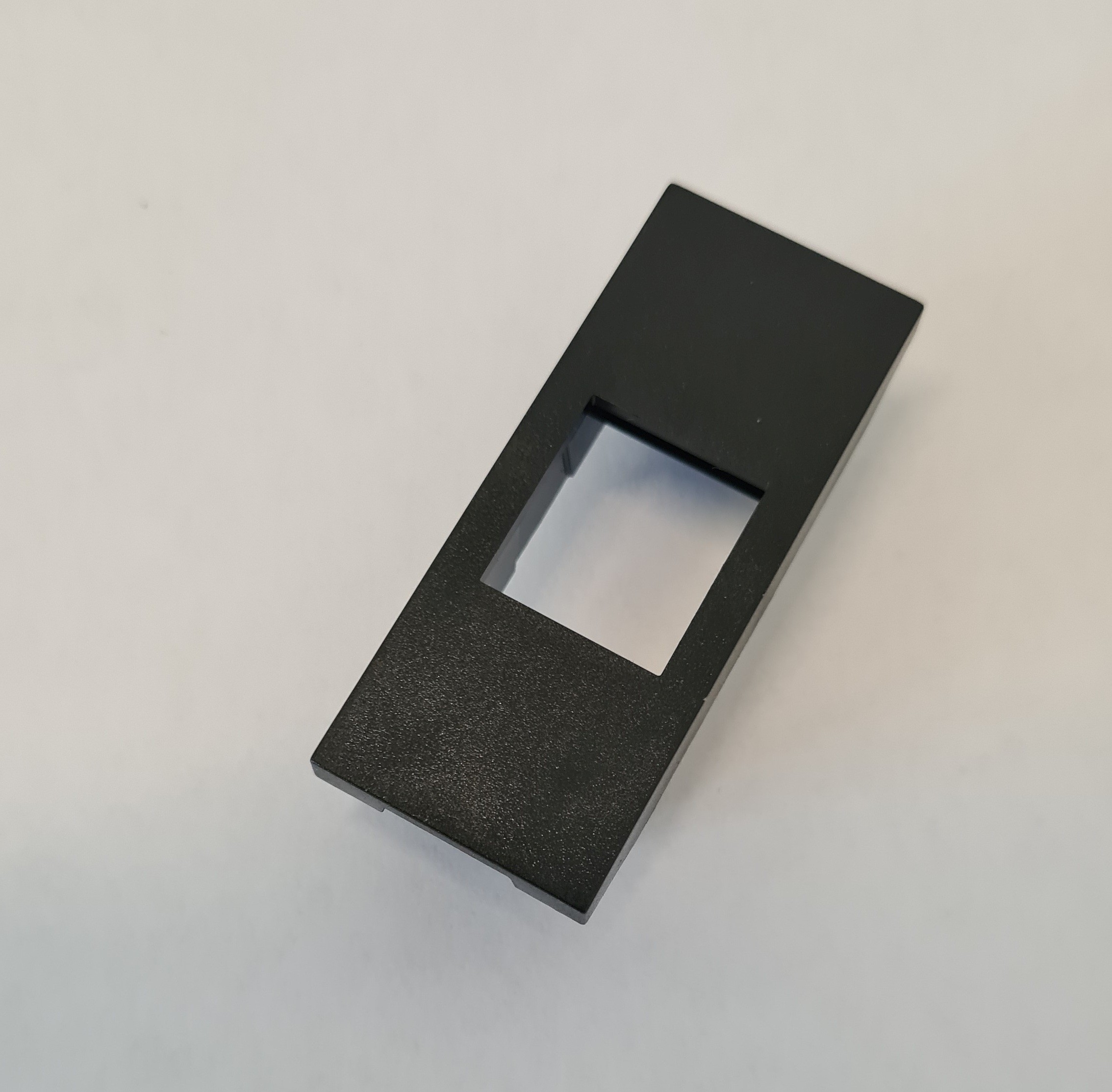 Adattatore Portafrutto Vimar Linea Nero